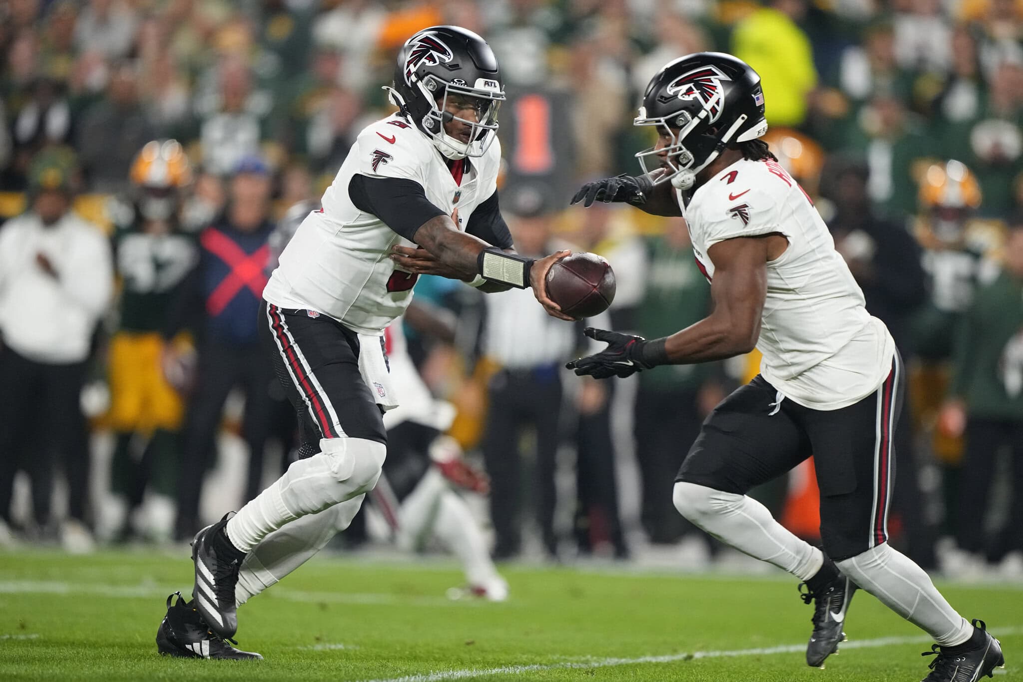 Falcons offense starts, ends with Robinson - Louisiana Sports